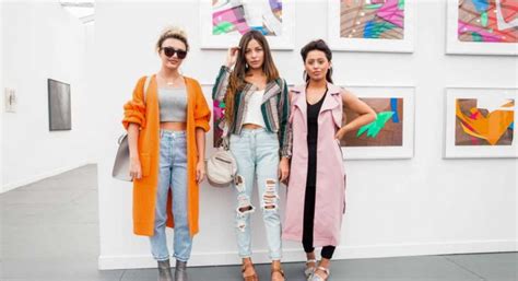 What to Wear to an Art Gallery: A Stylistic Exploration